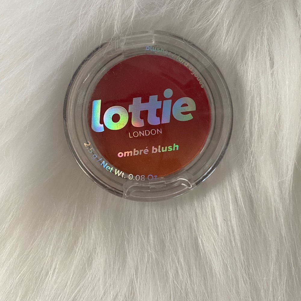 Lottie London ombré blush In red hot